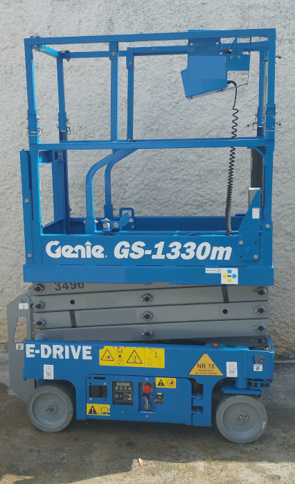 PLATAFORMA TESOURA GENIE GS1330m a venda