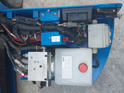 PLATAFORMA TESOURA GENIE GS1330m a venda