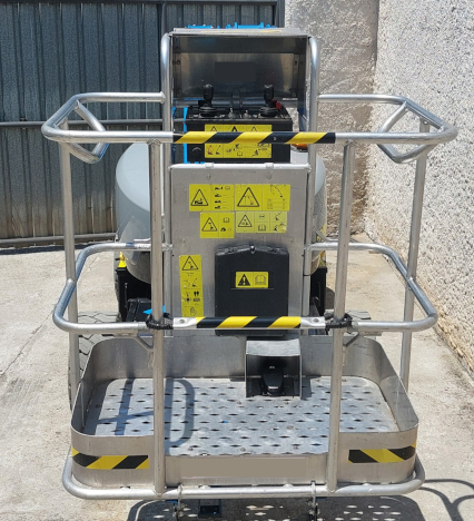 PLATAFORMA TESOURA GENIE Z45/25 DC a venda