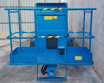 PLATAFORMA TESOURA GENIE Z45/25 DC a venda
