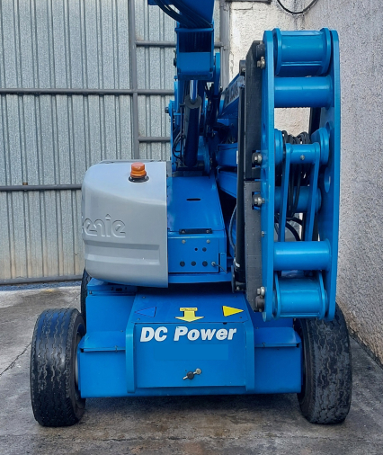 PLATAFORMA TESOURA GENIE Z45/25 DC a venda